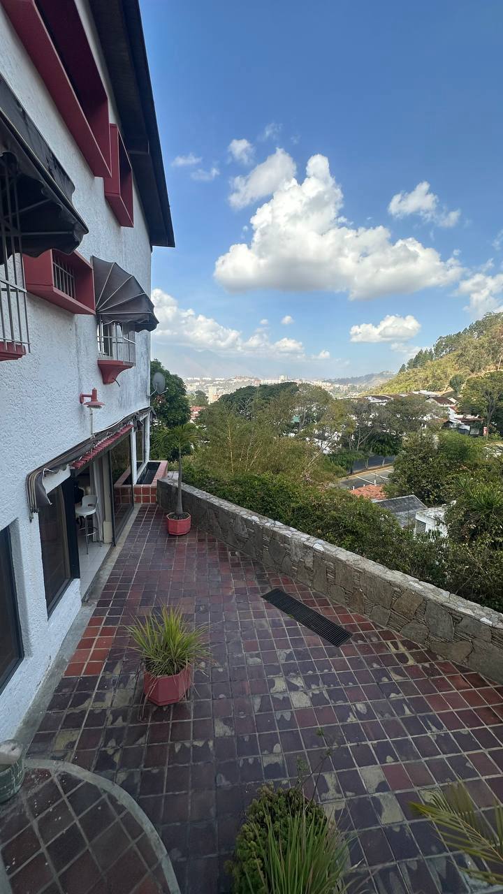 Terraza con vista a la ciudad de Caracas